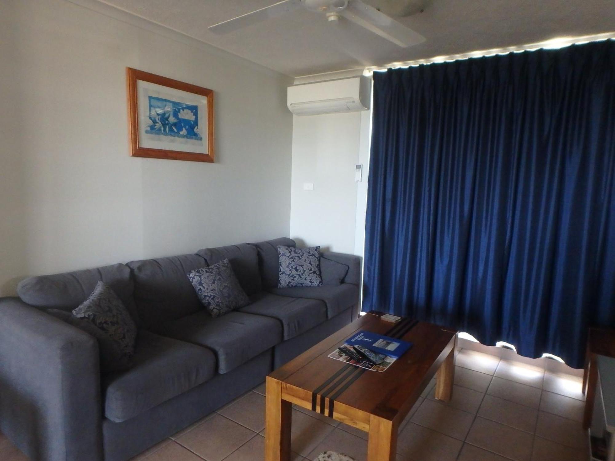 Burleigh Gardens North Hi-Rise Holiday Apartments Guldkusten Rum bild
